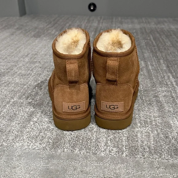 New Uggs Ugg classic mini chestnut size 6 / 37 - Picture 5 of 8
